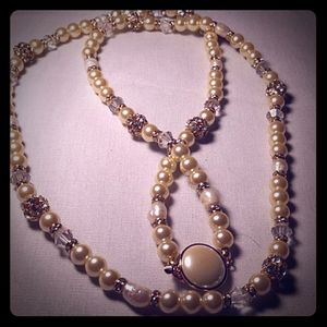 Pearl & Rhinestones Necklace